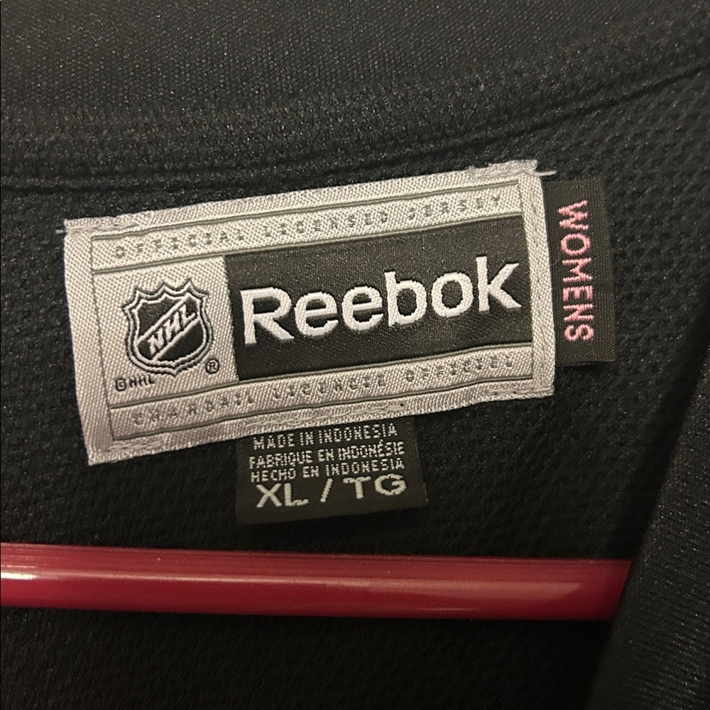 Reebok Pittsburgh Penguins Black and White womens Hockey Jersey - Picture 2 of 3